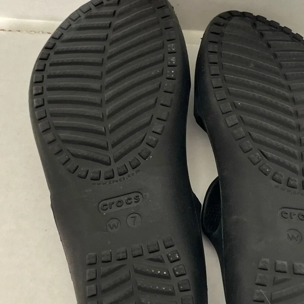 Crocs Women's Black Rubber Kadee II Iconic Comfort Slip On Strappy Sandal Size 7